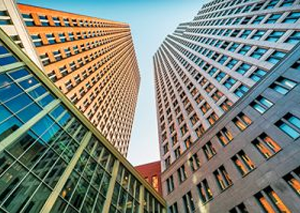 Skyline van Den Haag, vestigingsplaats van Swinkels Consulting en van meerdere opdrachtgevers bij de Rijksoverheid